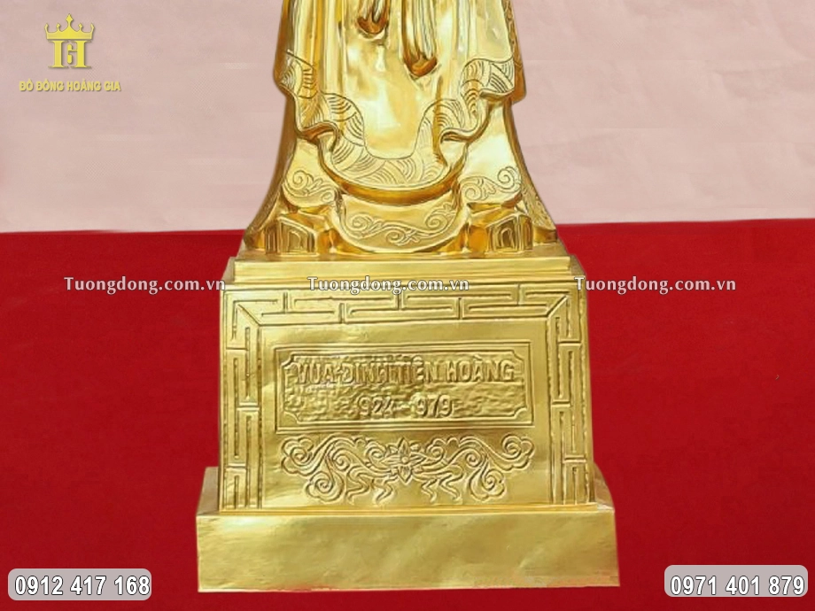 Phần chân đế được đúc chắc chắn